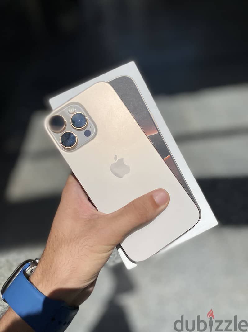 Apple - iPhone 16 Pro Max 1