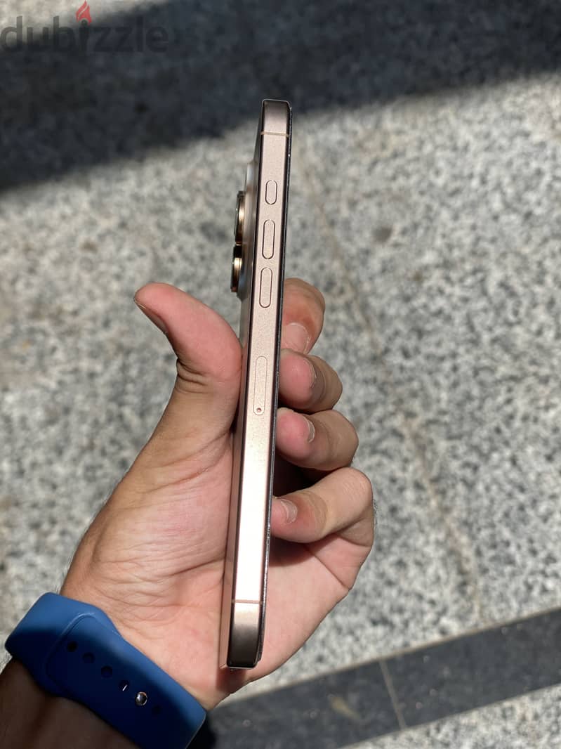 Apple - iPhone 16 Pro Max 2