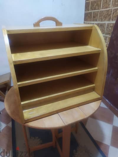 ستاند للمخبوزات و الحلويات أو اى حاجة تانية