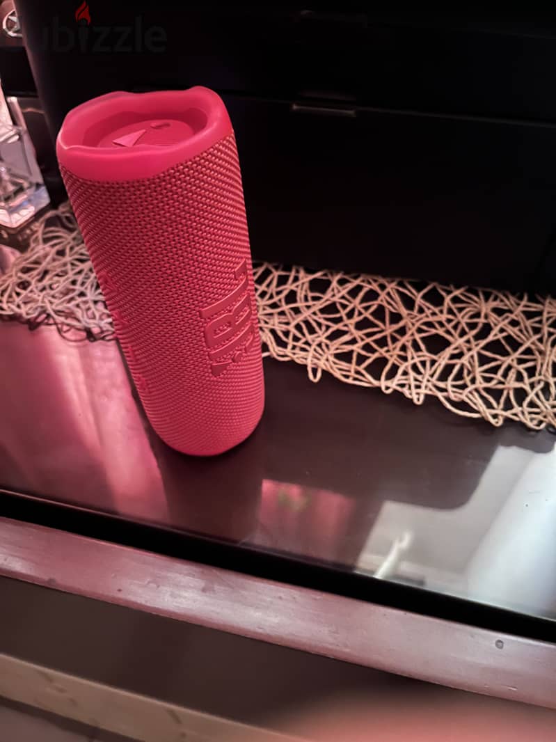 Original JBL FLIP 6 portable speaker 2