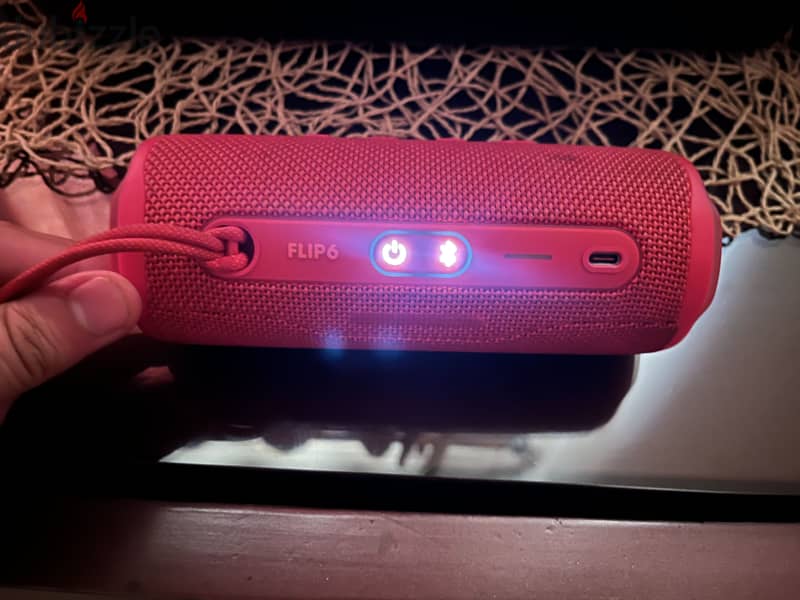 Original JBL FLIP 6 portable speaker 3