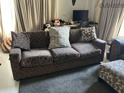Used 2 sofas big and 2 puffs