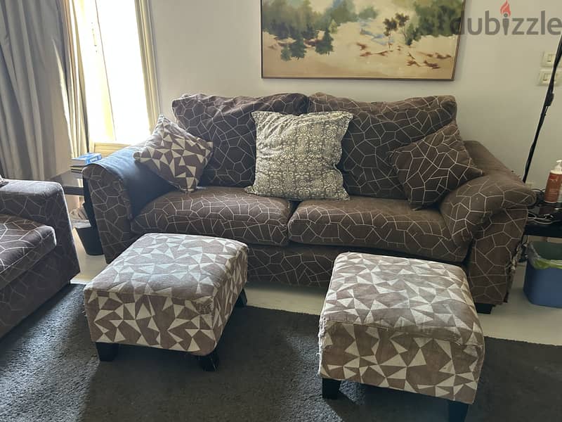 Used 2 sofas big and 2 puffs 1