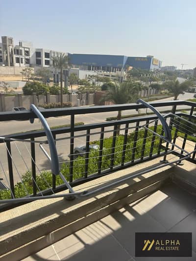 إطلالة على المدينة، وIKEA على باب البيت — عيش في كايرو فيستيفال سيتي