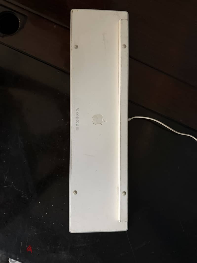 Apple Wired Keyboard A1243 – USB 2