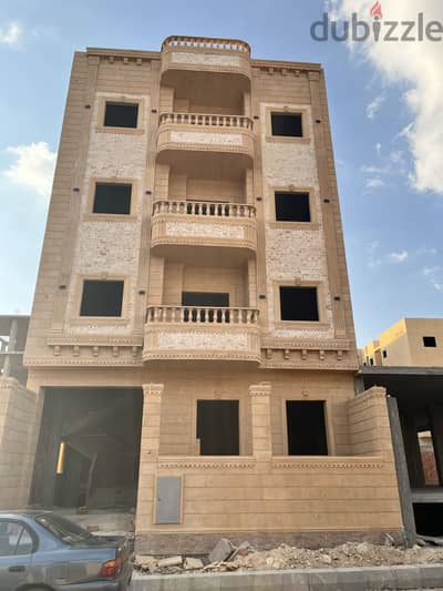 فيلا كاملة للبيع بالعبور الجديدة – 276م