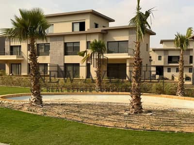 اقل من سعر السوق توين هاوس جاهز للاستلام في swan lake residence مباشره علي لاجون و مساحات خضراء