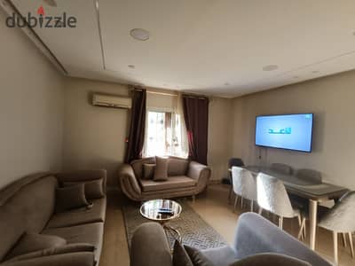 شقة بحديقة للايجار مفروش فى كمبوند حدائق المهندسين الشيخ زايد