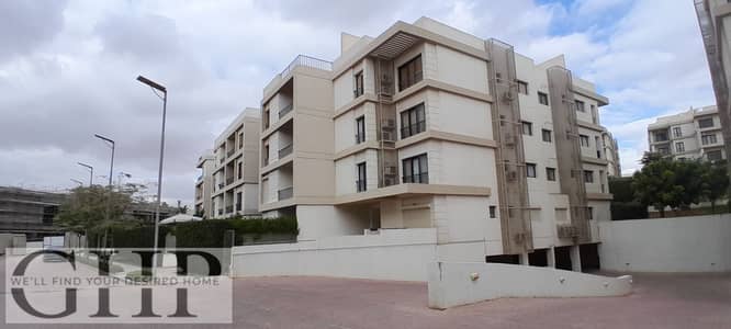 شقة جاهزة للسكن للبيع في المراسم - فيفث سكوير - القاهرة الجديدة - تشطيب كامل
