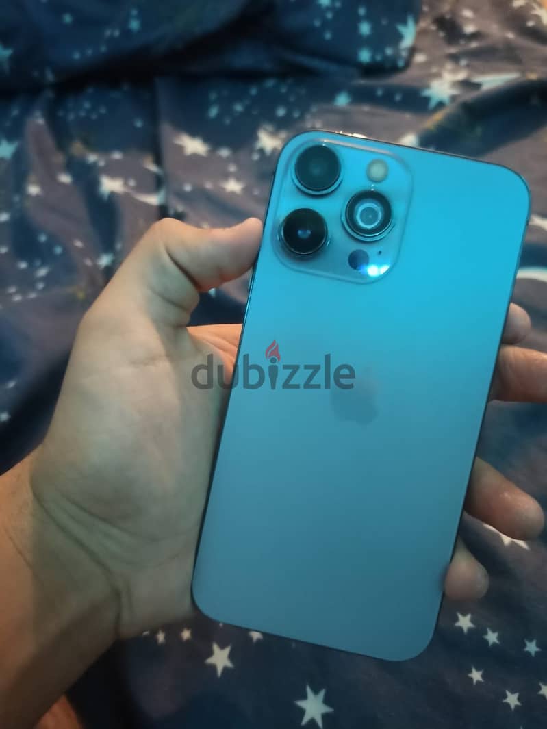 Apple - iPhone XR 1