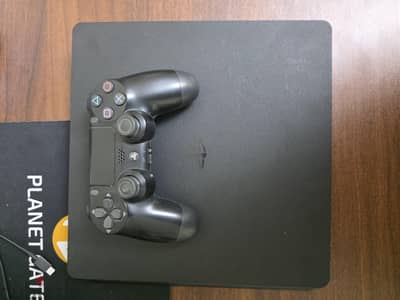Playstation 4 slim - بلايستيشن ٤ سليم