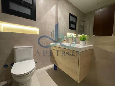 شقة للإيجار في Hyde Park New Cairo – 208م² | 3 غرف نوم (ماستر) | 3 حمامات | نصف مفروشة بالتكييفات والمطبخ والدريسنج | 50,000 جنيه شهريًا