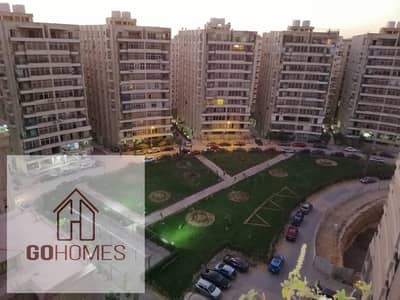 للبيع داخل كومباوند واشجار دارنا 221 متر مبانى بالاضافه 70متر روف جاردن ملحق بالبنتهاوس تشطيب سوبر لوكس فيو مميز جداا على حديقه عماره حديثه