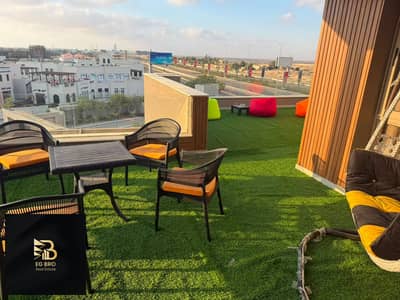 شاليه Senior  مفروش فرش فاخر ومتشطب بالكامل للبيع بروف وإطلالة مباشرة على الـ Lake Yard في هاسندا باي الساحل الشمالي