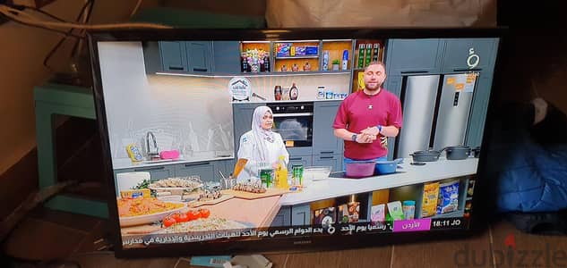 شاشة سامسونج ٣٢ بوصة