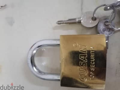قفل باب لم يستخدم نهائي قفل باب لم يستخدم نهائي مفتاحه اربع وجوه