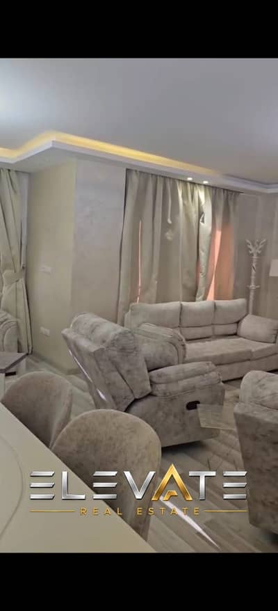 175شقه مميزه بتطيب ممتاز 3 غرف ب كومباوند ستون ريزديزس