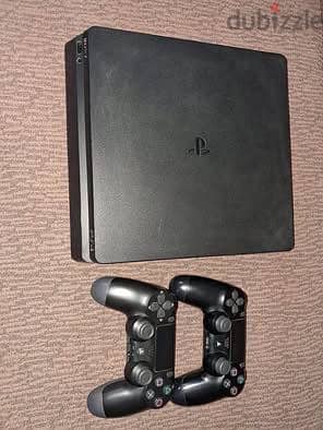 للبيع — PlayStation 4 Slim