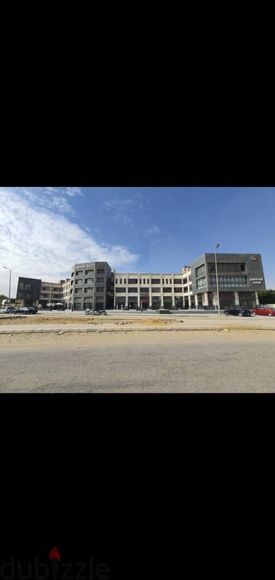 محل دورين الارضي٦٨م العلوي٦٠م خارجي ٢٧م مول اماكن بلازا اكتوبر