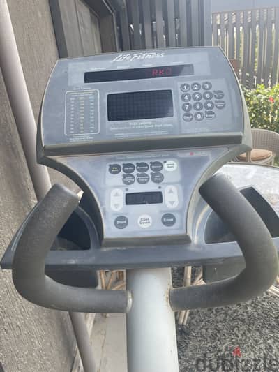Elliptical LifeFitness