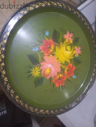 صينية تقديم معدنية. . رسم وتلوين يدوي. انتاج الاتحاد السوفيتي. . نادرة جدا.