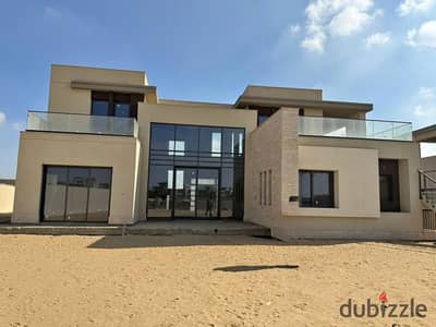 إستلام فورى فيلا مودرن بفيو لاند سكيب فى ذا إستيتس بجانب بيفرلى هيلز وسولانا The Estates