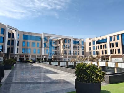 عيادة 44 مترفي نيو كايرو التجمع الخامس بجوارهايد بارك للبيع Fifth Settlement  New Cairo