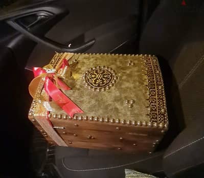 صندوق حلاوة المولد خشب وجلد من توماس (65 قطعة) | Thomas Luxury Box
