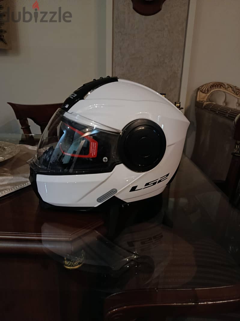 ls2 helmet 1