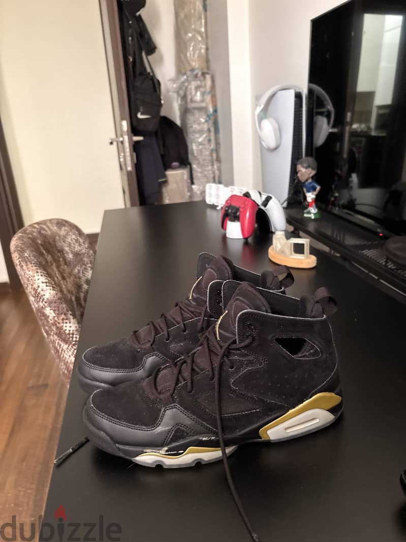 Original used sneakers 1