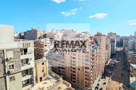Prime Opportunity on the Tram Line – 160 sqm Apartment for Sale with Open View in Fleming