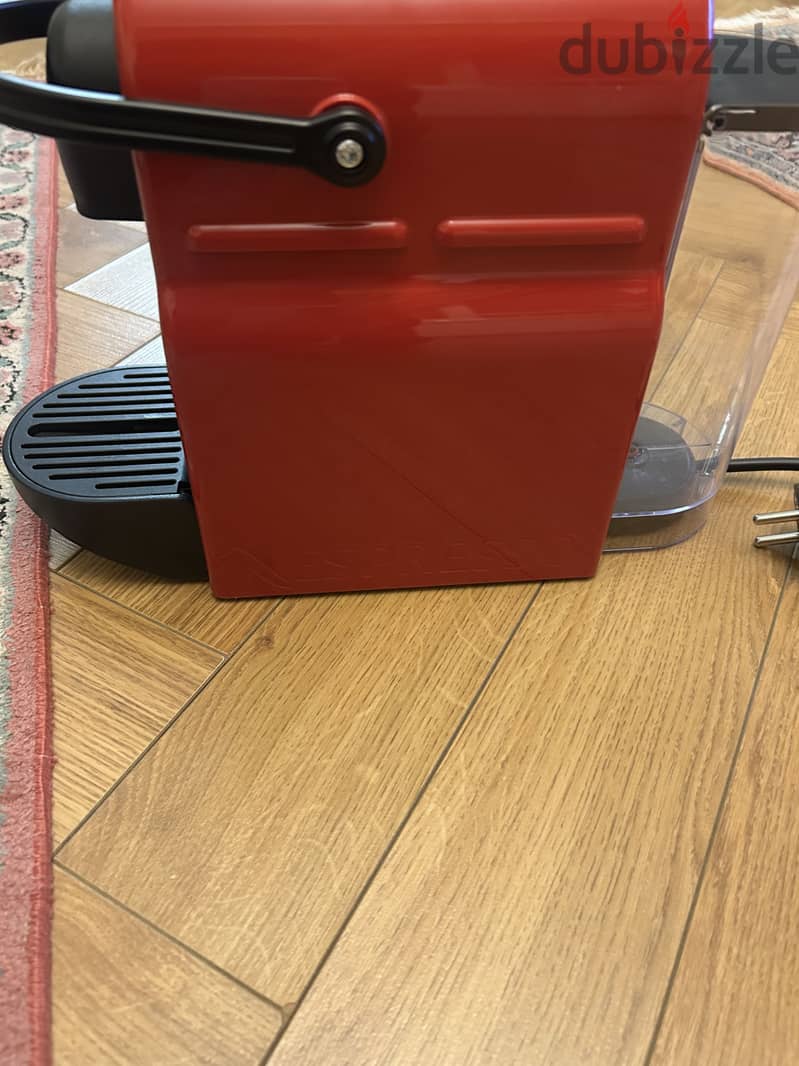 Nespresso Inissia Espresso Machine 4