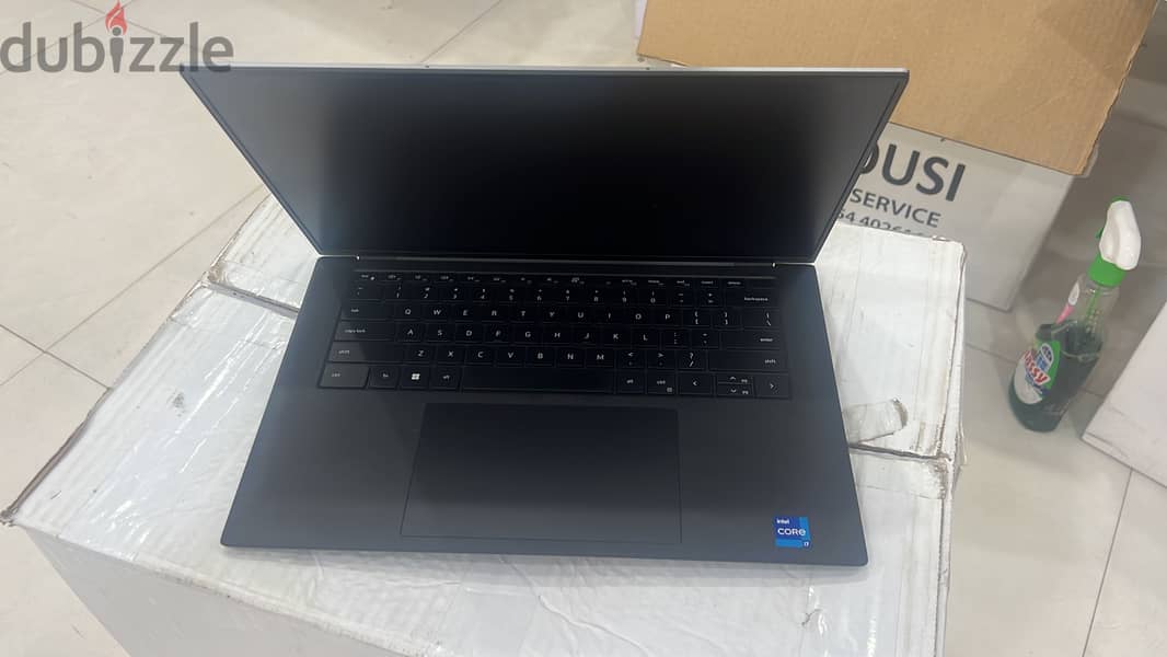 Dell precision 5570 1
