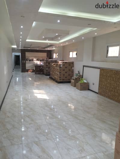 شقه للايجار في سكودا تصلح للسكن او اداري