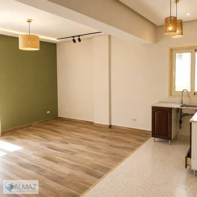 Unfurnished rooftop studio apartment with terrace for rent in Al Yasmin 7 Villas, First Settlement, near main roads and highways in New Cairo.
