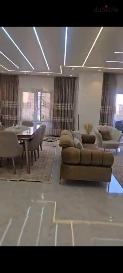 شقة الدور التاني منشطبة للبيع بسعر لقطة – الحي 13 أمام الياسمين - الشيخ زايد District 13, In Front of El Yasmeen- Zayed  استلام فوري - موقع مميز