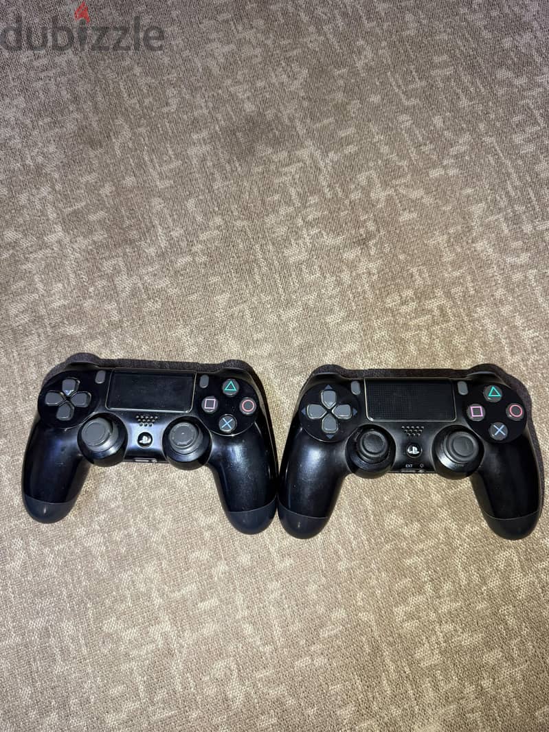 PS4 Slim 2