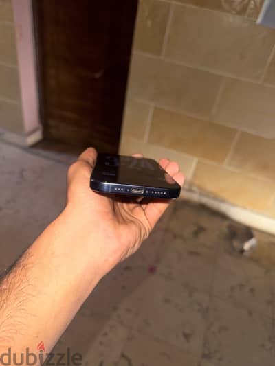 آبل - آيفون 15 برو