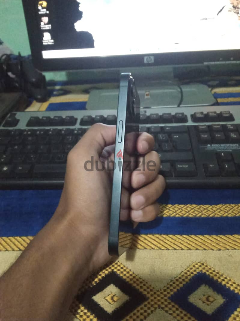 iPhone 13 6