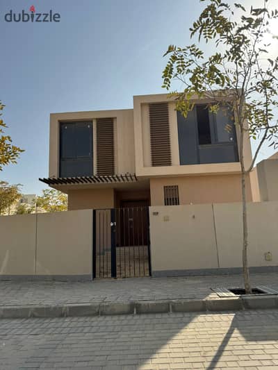 Prime Location and Ready to move Standalone Villa for Sale in SODIC East New Heliopolis