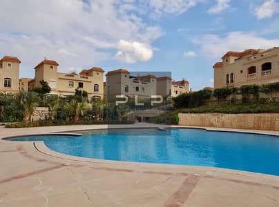 Townhouse corner for sale at a bargain price Ultra-super-lux finishing fully furnished ready to move in Prime location in the Velino Compound.