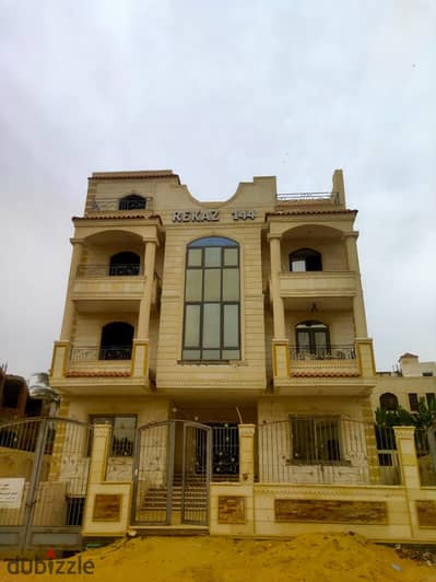 175 sqm Apartment for Sale in 8th District – Front Garden View – Immediate Delivery