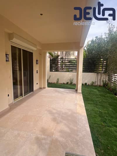 Corner townhouse for rent, furnished and air-conditioned