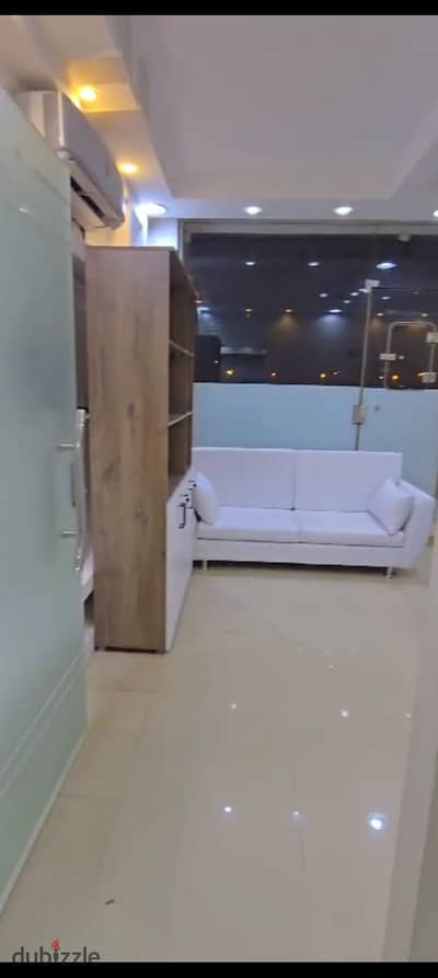 مكتب للبيع في الحي التاسع الشيخ زايد