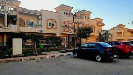 شقة مميزة للبيع في كمبوند أعضاء نادي هليوبوليس – مدينة الشروق