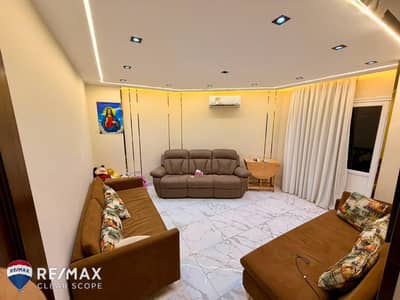 لقطة مصر الجديدة | شقة 200م Ultra Super Lux بفيو حديقة | مسجلة + حصة في الأرض والجراج | 7.3 مليون