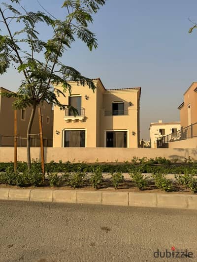 فيلا 325م بموقع مميز جدا  للبيع في سيتي جيت ديار قطري التجمع الخامس جاهزة للاستلام الفوري  City Gate Diar Qatari New Cairo