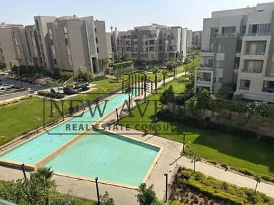 بنتهاوس نصف تشطيب جاهز للسكن بإطلالة على المسطحات المائية والاند سكيب في فيلدج جاردنز القطامية القاهرة الجديدة VGK من تطوير بالم هيلز