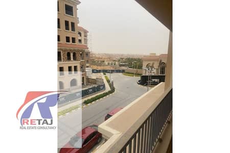 شقة 185 متر 3 غرف و 3 حمام للايجار بالمطبخ والتكييفات فى 90 Avenue التجمع الخامس