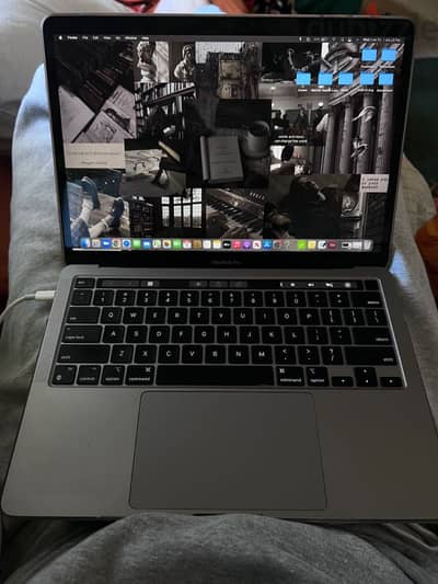 Macbook pro 13 inch M1 512gb